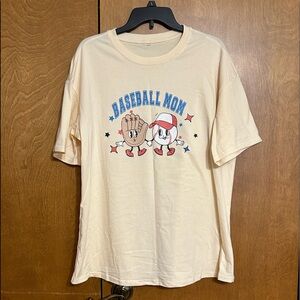 2 for 1 deal* NWOT Oversized BASEBALL MOM short sleeve graphic tee size L